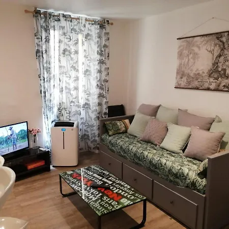 Appartement Coquet 2 Pièces Coeur Vieil